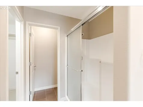 4833 NW Blandy Terrace Portland OR 97229
