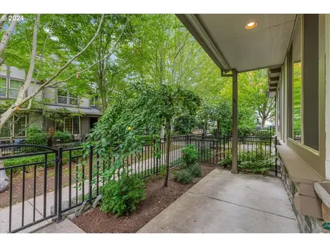 4833 NW Blandy Terrace Portland OR 97229