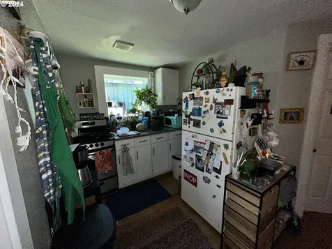 64379 Roy Road Coos Bay OR 97420