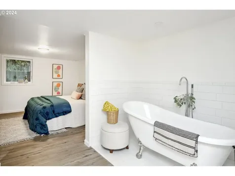 5920 NE Bryant Street Portland OR 97218