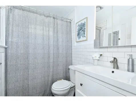3918 Se 62nd Avenue Portland OR 97206