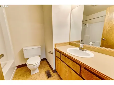 8625 Sw Monticello Street Beaverton OR 97008