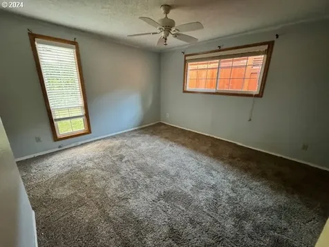 3155 Ammons Drive Longview WA 98632