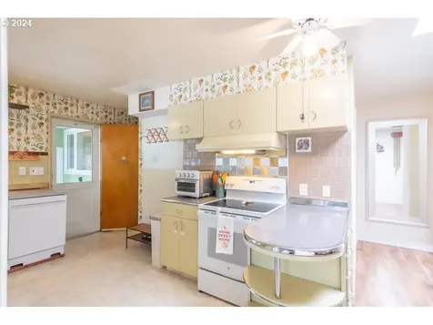 265 Berry Street Lebanon OR 97355