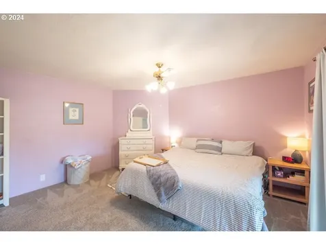 265 Berry Street Lebanon OR 97355