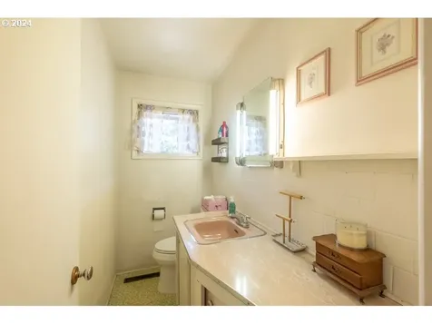 265 Berry Street Lebanon OR 97355