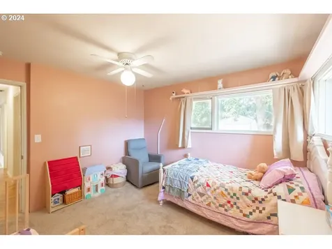265 Berry Street Lebanon OR 97355