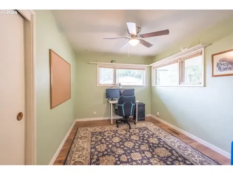 265 Berry Street Lebanon OR 97355