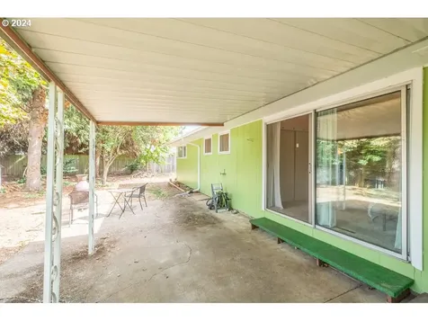 265 Berry Street Lebanon OR 97355