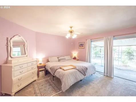 265 Berry Street Lebanon OR 97355