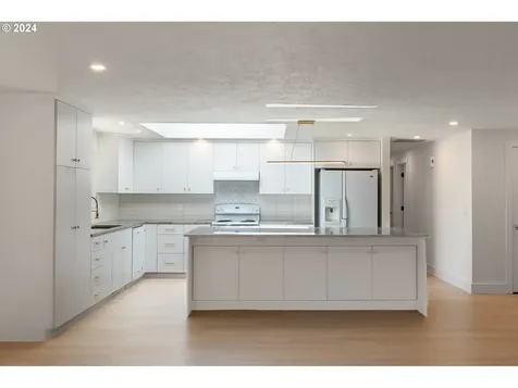 286 Se 33rd Avenue Hillsboro OR 97123
