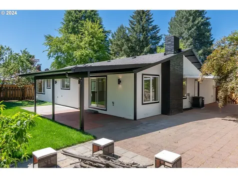 286 Se 33rd Avenue Hillsboro OR 97123