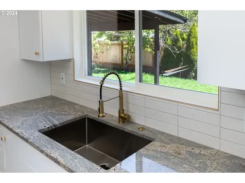 286 Se 33rd Avenue Hillsboro OR 97123