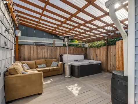 4607 SE 53rd Avenue Portland OR 97206