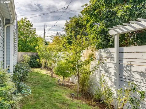 4607 SE 53rd Avenue Portland OR 97206