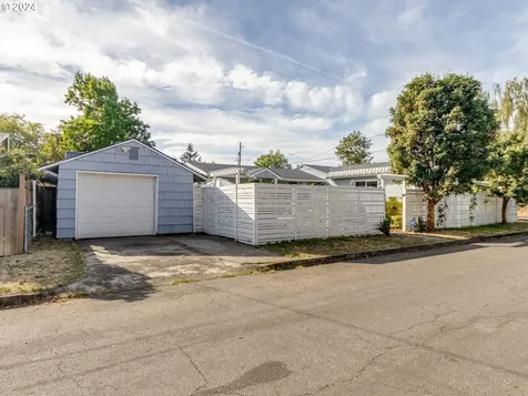 4607 SE 53rd Avenue Portland OR 97206