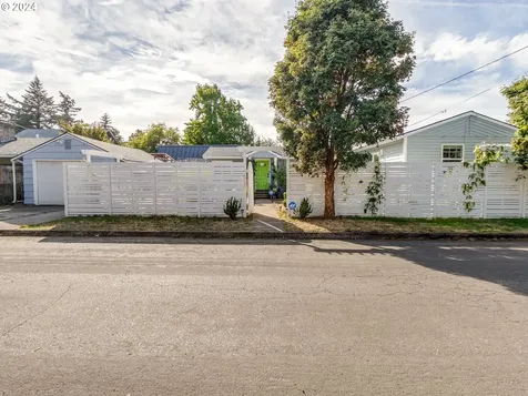 4607 SE 53rd Avenue Portland OR 97206