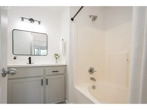 13355 Sw Kingston Place Portland OR 97223