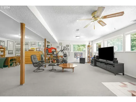 295 Mcadams Road E Longview WA 98632