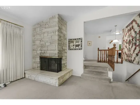 295 Mcadams Road E Longview WA 98632