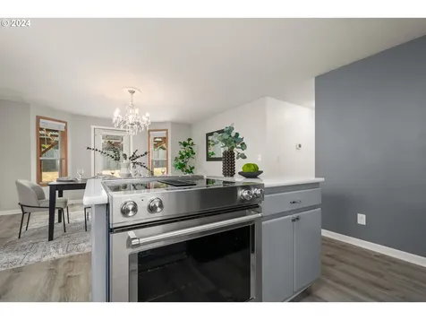 307 Nw 49th Street Vancouver WA 98663