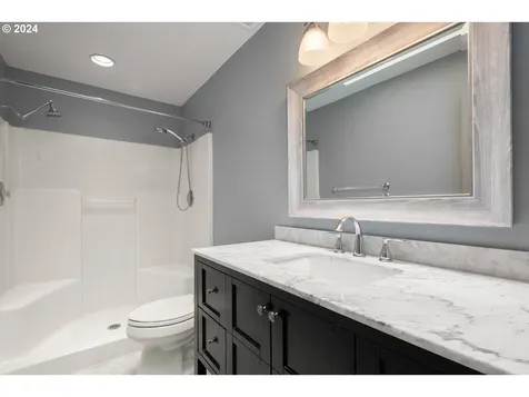 307 Nw 49th Street Vancouver WA 98663