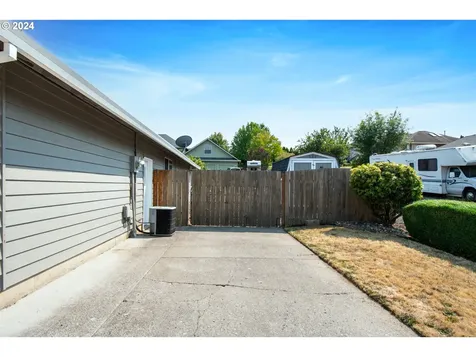 307 Nw 49th Street Vancouver WA 98663