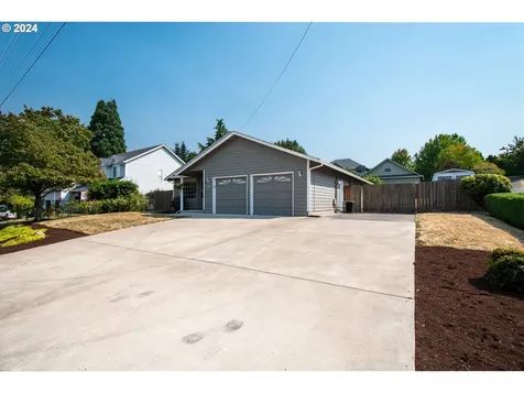 307 Nw 49th Street Vancouver WA 98663