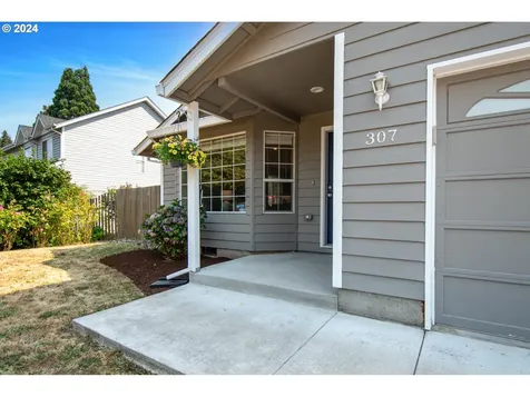 307 Nw 49th Street Vancouver WA 98663