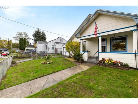 2338 N Russet Street Portland OR 97217