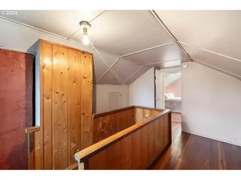 2338 N Russet Street Portland OR 97217