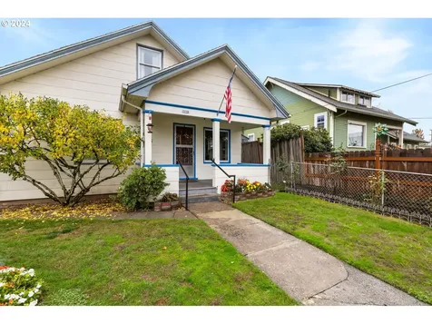 2338 N Russet Street Portland OR 97217