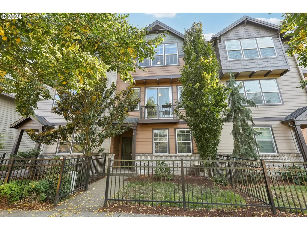 4852 SE Teakwood Street Hillsboro OR 97123