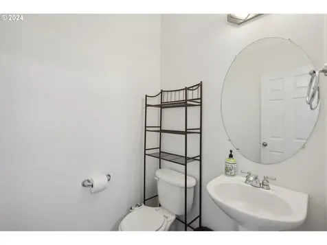 4852 SE Teakwood Street Hillsboro OR 97123
