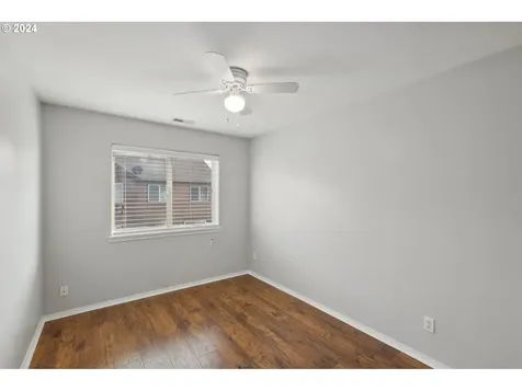 4852 SE Teakwood Street Hillsboro OR 97123