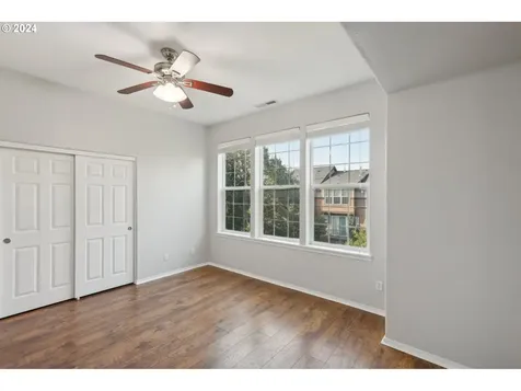 4852 SE Teakwood Street Hillsboro OR 97123