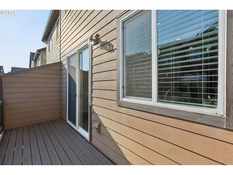 4852 SE Teakwood Street Hillsboro OR 97123