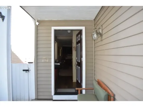 8423 Ne 37th Circle Vancouver WA 98662