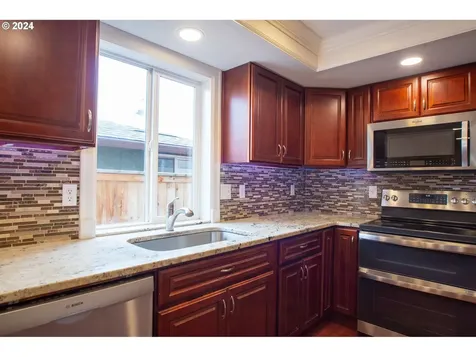 15706 Ne 71st Street Vancouver WA 98682