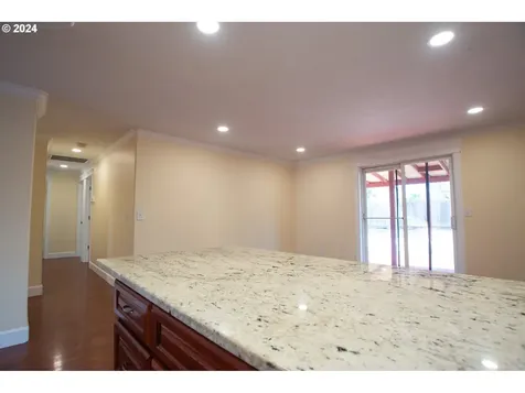 15706 Ne 71st Street Vancouver WA 98682