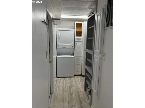 5552 Portland Road NE Salem OR 97305