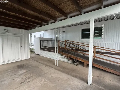 5552 Portland Road NE Salem OR 97305