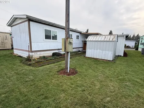 5552 Portland Road NE Salem OR 97305