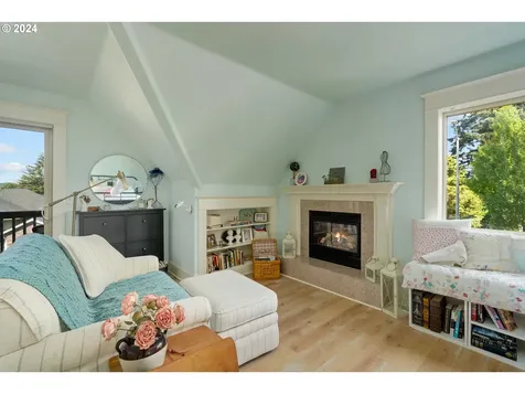 8428 Se 139th Court Portland OR 97236