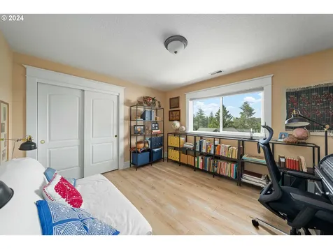 8428 Se 139th Court Portland OR 97236