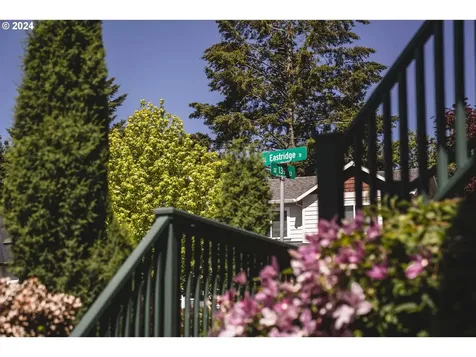 8428 Se 139th Court Portland OR 97236