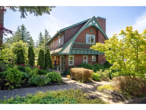 8428 Se 139th Court Portland OR 97236