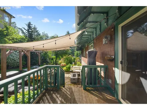 8428 Se 139th Court Portland OR 97236