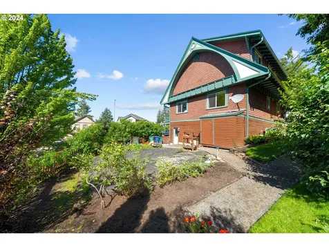 8428 Se 139th Court Portland OR 97236