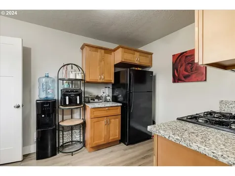 543 Nw Yamhill Street Sheridan OR 97378